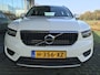 Volvo XC40 1.5 T5 Twin Engine Momentum Pro Automaat | Rijklaar incl 12 mnd Bovag | Roofrails Automatisch dimmende spiegels Carplay