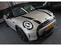 MINI Cooper Mini 1.5 Camden / 5 Deurs / Head Up / Camera / Leder / Open Panoramadak / Led / Pdc / 17 Inch