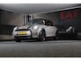 MINI Cooper Mini 1.5 Camden / 5 Deurs / Head Up / Camera / Leder / Open Panoramadak / Led / Pdc / 17 Inch