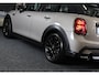 MINI Cooper Mini 1.5 Camden / 5 Deurs / Head Up / Camera / Leder / Open Panoramadak / Led / Pdc / 17 Inch