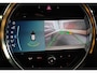 MINI Cooper Mini 1.5 Camden / 5 Deurs / Head Up / Camera / Leder / Open Panoramadak / Led / Pdc / 17 Inch