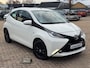 Toyota Aygo 1.0 VVT-i x-play SPECIAL ED AIRCO CAMERA GR.SCHERM MF STUUR 98DKM