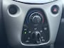 Toyota Aygo 1.0 VVT-i x-play SPECIAL ED AIRCO CAMERA GR.SCHERM MF STUUR 98DKM