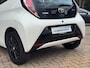 Toyota Aygo 1.0 VVT-i x-play SPECIAL ED AIRCO CAMERA GR.SCHERM MF STUUR 98DKM
