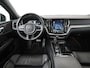 Volvo V60 2.0 T8 Recharge AWD R-Design | Panoramadak | Trekhaak | Camera | Zondag Open!