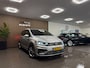 Volkswagen Touran 1.2 TSI Highline R-Line * 1e Eig / 48.169 km + NAP / Camera / Trekhaak / NL Auto *