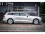 Volvo V60 2.0 B3 Momentum Business|Trekh|LED|Adaptive Cruise|Digital Dash|Apple Carplay|