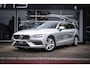 Volvo V60 2.0 B3 Momentum Business|Trekh|LED|Adaptive Cruise|Digital Dash|Apple Carplay|