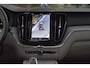 Volvo XC60 T8 455pk AWD Ultra Bright | Trekhaak | Luchtvering | Massage | B