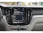 Volvo XC60 T8 455pk AWD Ultra Bright | Trekhaak | Luchtvering | Massage | B