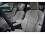 Volvo XC60 T8 455pk AWD Ultra Bright | Trekhaak | Luchtvering | Massage | B