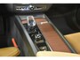 Volvo XC60 T8 455pk AWD Ultra Dark | 22'' | Luchtvering | Trekhaak | B&W