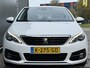 Peugeot 308 BWJ 2021 / 1.2 PT 111 PK Active Pack | TREKHAAK | VIRT COCKPIT | CLIMA | CARPLAY | NAVI | CRISE | DAB | LICHTMETAAL |