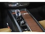 Volvo XC60 T8 455PK AWD Ultra Bright | Luchtvering | 22'' | Bowers&Wilkins