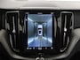 Volvo XC60 2.0 T6 Plug-in hybrid AWD Ultimate Dark | Trekhaak | Schuifdak | Harman Kardon | 360 camera | Head-up | Stoelverwarming voor & achter | Keyless Go |