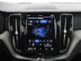 Volvo XC60 2.0 T6 Plug-in hybrid AWD Ultimate Dark | Trekhaak | Schuifdak | Harman Kardon | 360 camera | Head-up | Stoelverwarming voor & achter | Keyless Go |