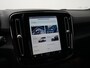 Volvo XC40 Recharge Core 70 kWh Climate Pack: Warmtepomp | Stuur/Stoelverwarming | Getint-Glas | Camera | Keyless .