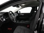 Volvo V60 2.0 B3 Essential Edition | Trekhaak | Adaptive Cruise | BLIS | Stoel- & stuurwielverwarming | 18" | Google Navigatie