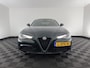 Alfa Romeo Giulia 2.0T Sprint (INCL-BTW) Aut. *PANO | LEATHER-FABRIC | XENON | ADAPTIVE-CRUISE | BLIND-SPOT | SPORTSEATS | CAMERA | NAVI-FULLMAP | DAB+ | SHIFT-PADDLES | PRIVACY-GLASS | LANE-ASSIST | BLINDSPOT | KEYLESS |