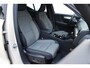 Volvo XC40 B4 211PK Automaat Plus Dark / Navigatie / Adaptive Cruise / Harman Kardon / Stuur- & Stoelverwarming / Elektrische achterklep / Achteruitrijcamera / Trekhaak / Elektrische stoelverst. met geheugen
