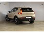 Volvo XC40 B4 211PK Automaat Plus Dark / Navigatie / Adaptive Cruise / Harman Kardon / Stuur- & Stoelverwarming / Elektrische achterklep / Achteruitrijcamera / Trekhaak / Elektrische stoelverst. met geheugen