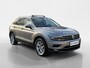 Volkswagen Tiguan 1.5 TSI ACT Highline | Head up display | Elektrisch wegklapbare trekhaak | Achteruitrijcamera | Stoelverwarming |