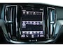 Volvo S60 2.0 T4 R-Design | Harman Kardon | Stoel(en) elektrisch verstelbaar | ACC | Sportonderstel | LED Koplampen