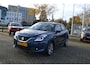 Suzuki Baleno 1.2 Exclusive I AIRCO I STOELVERWARMING I TREKHAAK I 5 DEUREN I METALLIC BLAUW I CENTRALE DEURVERGRENDELING I LAGE KM.STAND I PRIMA AUTO VOOR GEZIN OF WOON-WERKVERKEER I L.M. VELGEN I AUTO HEEFT RONDOM LICHTE GEBRUIKSKRASJES EN RESTYLE PUTJES I