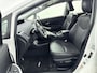 Toyota Prius 1.8 Plug-in Executive Business | Cruise Control Adaptief | Stoelverwarming | Navigatie |
