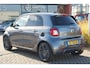 smart EQ ForFour BRABUS Style 18 kWh + CAMERA / STOELVERWARING VOOR & ACHTER / PANO