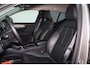Volvo XC40 T3 GT Inscription - AUTOMAAT - Leder - Harman Kardon - Verwarmbare voorstoelen - Elektr. bedienbare achterklep - Parkeersensoren voor & achter - Parkeercamera achter - Draadloos opladen telefoon - DAB plus - 18' LMV - Climate Control - Cruise Control - Licht- & regensensor