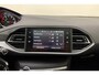 Peugeot 308 SW 1.2 PureTech Blue Lease Executive 110 PK | Handgeschakeld | Trekhaak | Mirror Screen | Panorama dak | DAB+ | Cruise Control | Climate Control | 1e eigenaar
