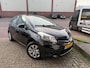 Toyota Yaris 1.3 VVT-i Dynamic |LUXE EDITIE| 1E EIG NIEUW APK|CAMERA|6BAK|ALL SEASON|