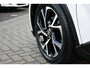 Toyota C-HR 1.8 Hybrid Style Luxury | Full-LED koplampen | Dodehoekdetectie | Lederen bekleding |