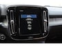 Volvo XC40 T3 163PK Automaat Inscription / Navigatie / Adaptive Cruise control / Stoelverwarming / Elektr. Trekhaak / Parkeersensoren v+a
