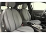 Peugeot 2008 1.2 Hybrid Allure 136 PK | Automaat | Camera | Parkeersensor | Mirror Screen | Adaptive Cruise Control | Navigatie | Getinte ramen | BTW auto | 1e eigenaar