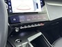 Peugeot e-308 GT Avantage EV 54 kWh | Camera | Massagevoorstoelen | Stoel/Stuur Verwarming | Draadloos Apple Carplay/Android auto