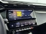 Peugeot e-308 GT Avantage EV 54 kWh | Camera | Massagevoorstoelen | Stoel/Stuur Verwarming | Draadloos Apple Carplay/Android auto