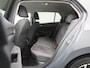 Volkswagen Golf 1.4 eHybrid Style | LMV | Automaat | Navigatie | Parkeer sensoren | Virtual cockpit | Stoel/Stuur verwarming | Climate control | Cruise control |Apple carplay | Camera | Memory seat