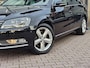 Volkswagen Passat Variant 1.4 TSI Highline BlueMotion | Navi | Stoelverwarming | Climatronic | LMV | PDC | Park Assist | All-seasons |