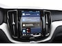 Volvo XC60 T6 350PK Automaat Plug-in Hybrid AWD Ultra Dark / Navigatie / Luchtvering / 360 Camera / Adaptieve Cruise Control / Stuurverwarming / Stoelverwarming v+a / Elektr. Achterklep / Schuifdak / Trekhaak