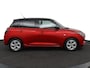 Suzuki Swift 1.2 Select Smart Hybrid | Stoelverwarming | Grootscherm Navigatie | Draadloos Apple Carplay | Bi- tone parelmoer Rood | Parkeersensoren Achter | Keyless Entry |
