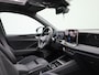 Volkswagen Tiguan 1.5 eHybrid R-Line Edition | Navigatie | Trekhaak | 20 Inch Velgen | Black pakket | Stoel/stuur verwarming | Airco | Electrische Klep | Panorama dak |