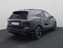 Volkswagen Tiguan 1.5TSI/150PK R-Line Black Style DSG · Panoramadak · Trekhaak · 360°Camera + Parkeersensoren · Garantie tot 01-10-2026