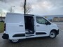 Peugeot e-Partner L1 50 kWh 136pk | ACTIE! | 8 jaar garantie | NAVI | Multimedia | Apple Carplay | Android Auto | Achteruitrijcamera | Parkeersensoren voor en achter | Dode hoek detectie | Surround view | Licht- en regensensor | Mistlampen | Stuurwielbediening | Digital cockpit | Bestuurdersstoel comfort | Reservewiel | van €30.679,21 voor €26.295