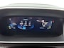 Peugeot e-2008 SUV EV GT Pack 50 kWh 136pk | Navigatie | Schuif-/kanteldak | Achteruitrijcamera | Stoelverwarming | Full Led koplampen | 3D Cockpit | Lederen sportstoelen | Keyless | Parkeersensoren v+a | Adaptieve Cruise Control | Dodehoeksensor | Apple Carplay / Android Auto | DAB+ radio | Donker getint glas | 18" lichtmetalen velgen |