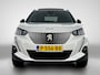 Peugeot e-2008 SUV EV GT Pack 50 kWh 136pk | Navigatie | Schuif-/kanteldak | Achteruitrijcamera | Stoelverwarming | Full Led koplampen | 3D Cockpit | Lederen sportstoelen | Keyless | Parkeersensoren v+a | Adaptieve Cruise Control | Dodehoeksensor | Apple Carplay / Android Auto | DAB+ radio | Donker getint glas | 18" lichtmetalen velgen |