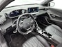 Peugeot e-2008 SUV EV GT Pack 50 kWh 136pk | Navigatie | Schuif-/kanteldak | Achteruitrijcamera | Stoelverwarming | Full Led koplampen | 3D Cockpit | Lederen sportstoelen | Keyless | Parkeersensoren v+a | Adaptieve Cruise Control | Dodehoeksensor | Apple Carplay / Android Auto | DAB+ radio | Donker getint glas | 18" lichtmetalen velgen |