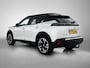 Peugeot e-2008 SUV EV GT Pack 50 kWh 136pk | Navigatie | Schuif-/kanteldak | Achteruitrijcamera | Stoelverwarming | Full Led koplampen | 3D Cockpit | Lederen sportstoelen | Keyless | Parkeersensoren v+a | Adaptieve Cruise Control | Dodehoeksensor | Apple Carplay / Android Auto | DAB+ radio | Donker getint glas | 18" lichtmetalen velgen |