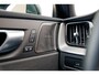 Volvo XC60 2.0 T8 Plug-in hybrid AWD Ultimate Black Edition Luchtvering, Trekhaak, 21", Panoramadak